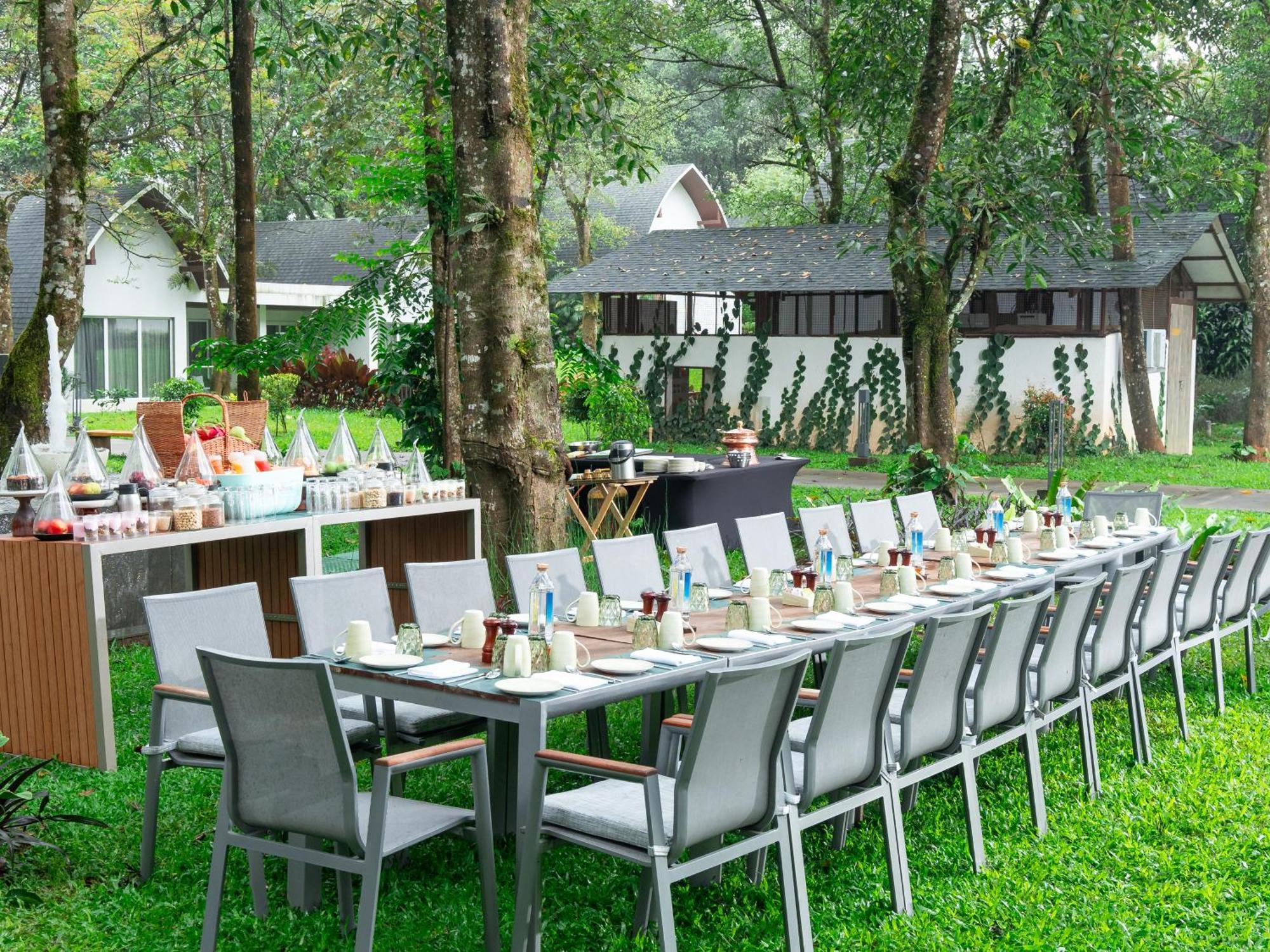 Coorg Marriott Resort & Spa Madikeri Buitenkant foto